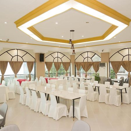 Bohol Plaza Mountain Resort And Restaurant Dauis Exterior photo