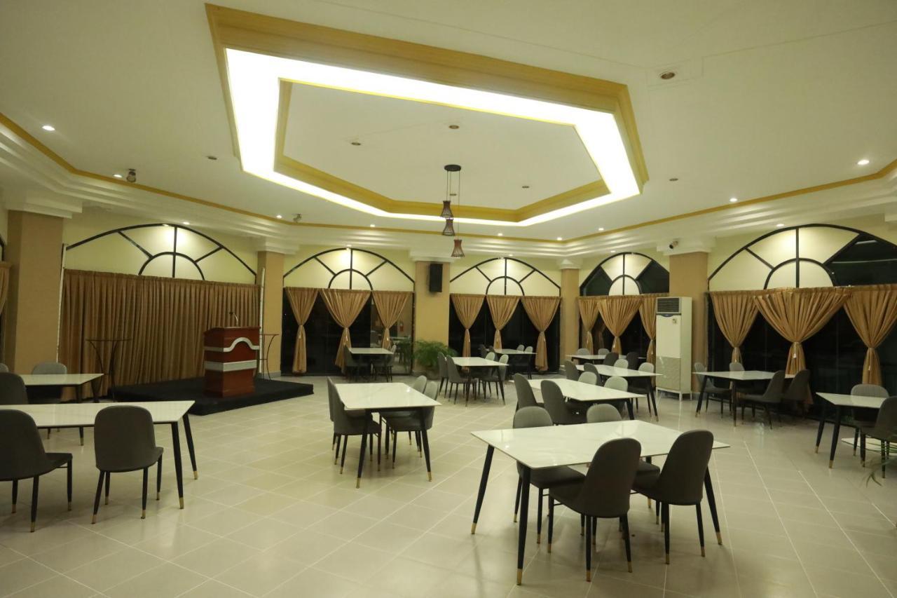 Bohol Plaza Mountain Resort And Restaurant Dauis Exterior photo